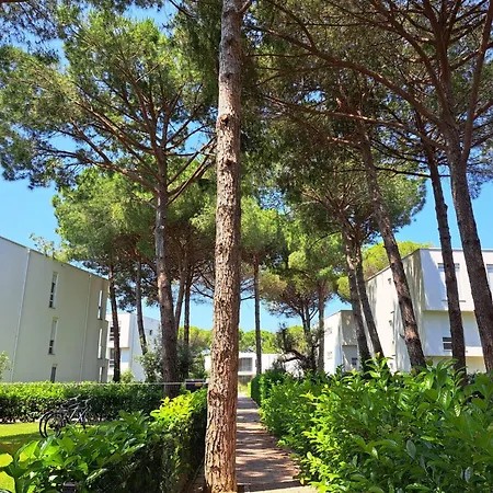 M&E Premium Apartments - San Pietro Дуррес Экстерьер фото