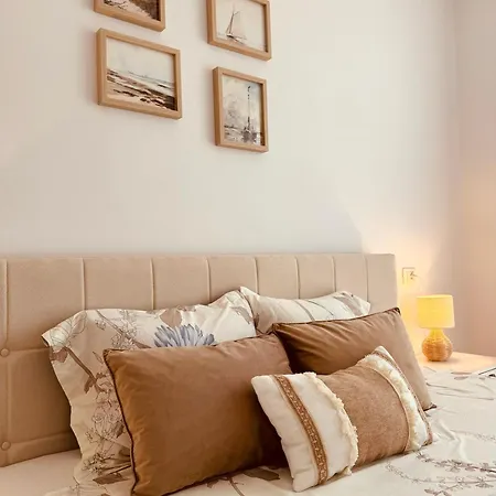 M&E Premium Apartments - San Pietro Дуррес Экстерьер фото